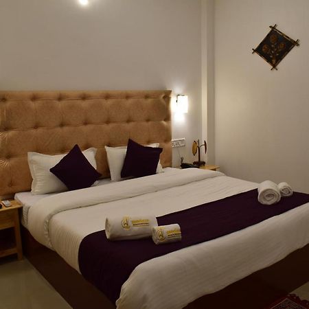 Sundaze Beach Resort Govind Nagar Exterior photo