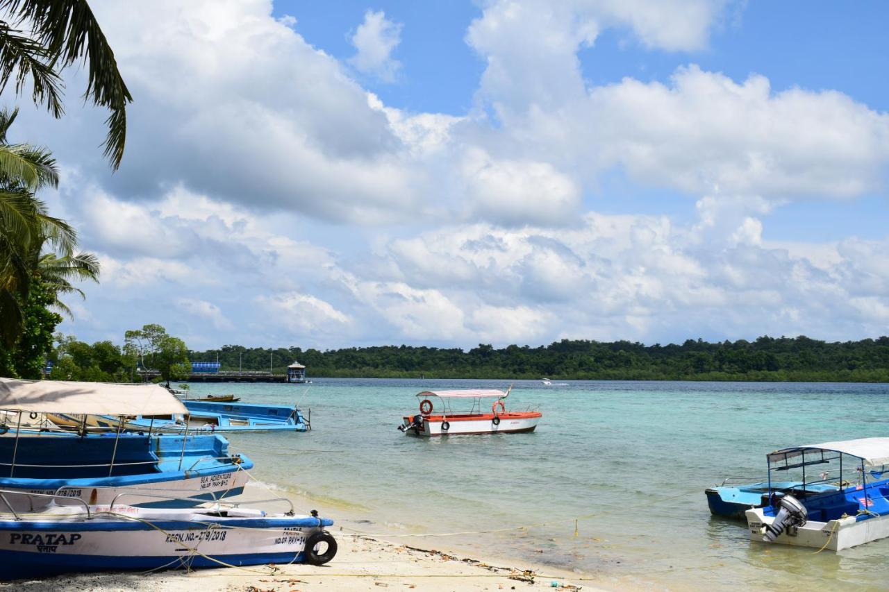 Sundaze Beach Resort Govind Nagar Exterior photo